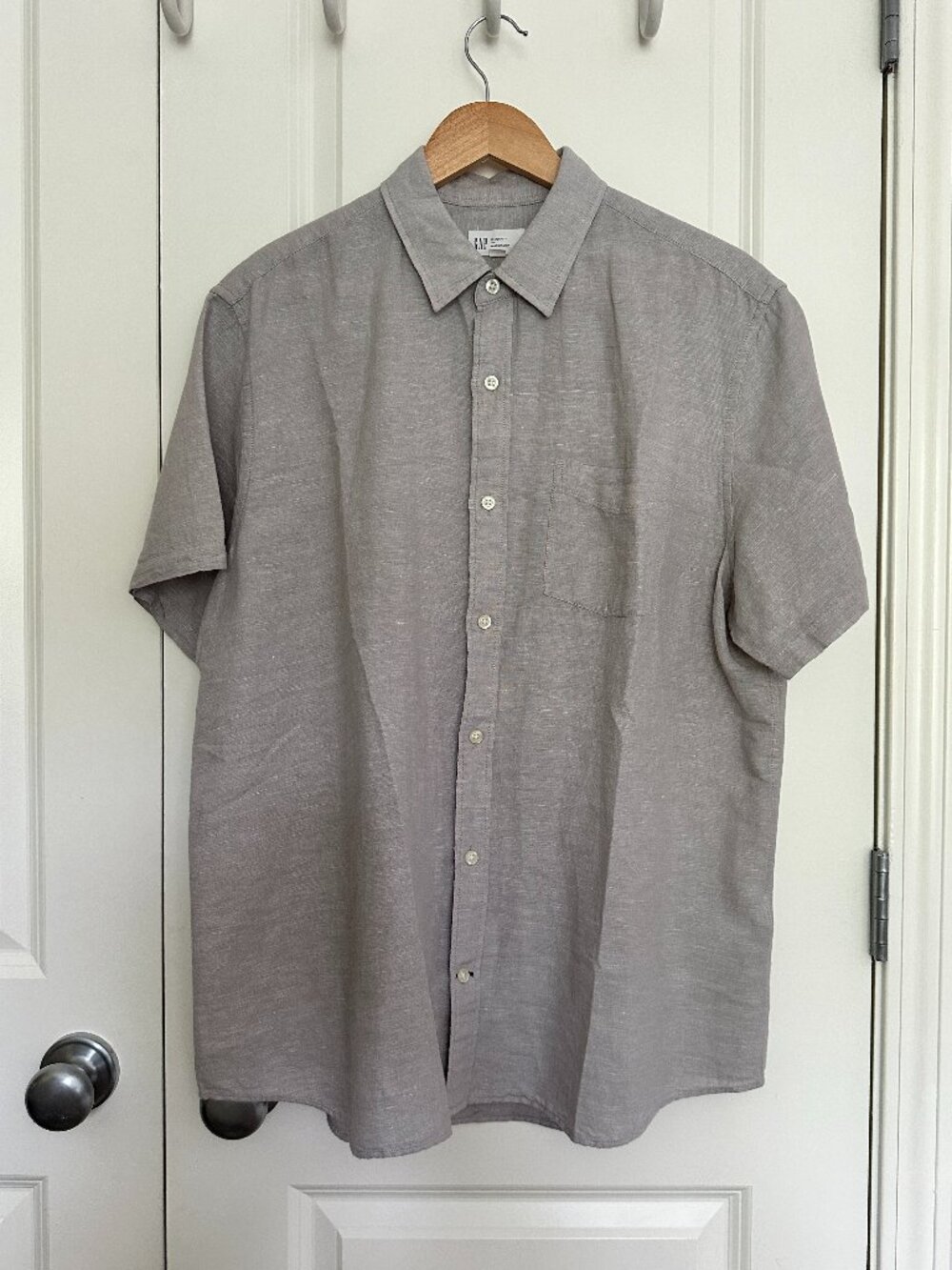 GAP Men's Standard Fit Short Sleeve Linen Blend Button Down Shirt Grey Size L